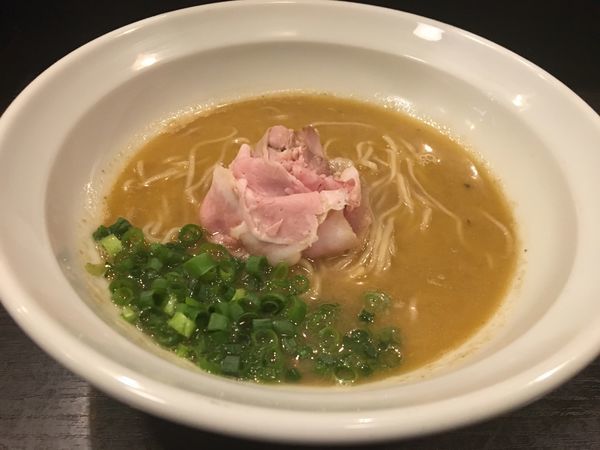 「渡り蟹そば ハーフ」@灰汁中華 丿貫 福富町本店の写真