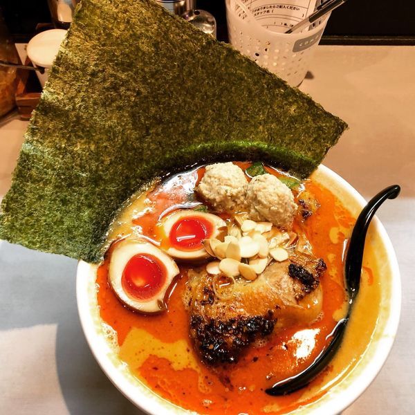 「鶏王担々麺 スペシャルトッピング」@鶏王けいすけ 秋葉原店の写真