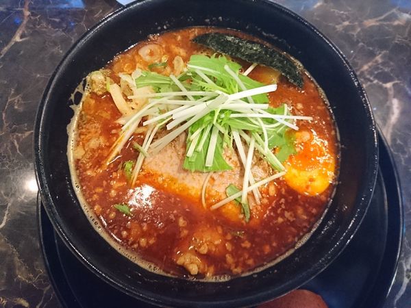 「辛らーめん(太麺)」@めん処酒家 咲はるの写真