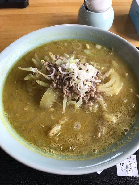 「カレーらーめん➕麺固め」@サッポロラーメン たきの写真