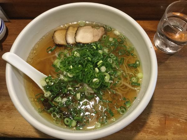 「らーめん(¥700)」@らーめん おが多 キスケBOX店の写真