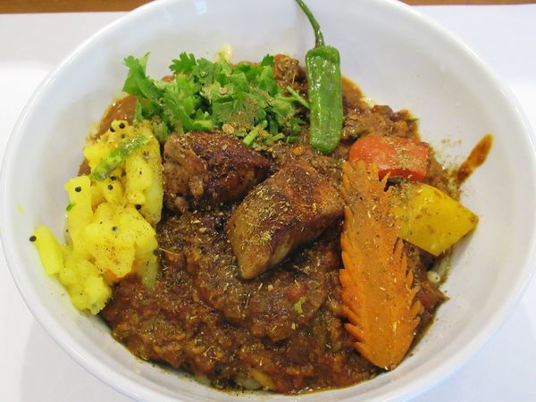 「鮪のマサラカリーラーメン定食（1,200円）」@築地スパイス食堂 かぶとの写真