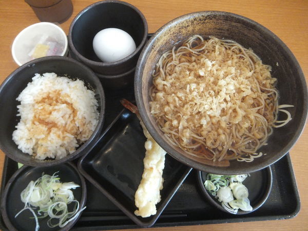 「朝そば(納豆)360円・クーポンで海老天150円が無料」@ゆで太郎 柏名戸ヶ谷店の写真