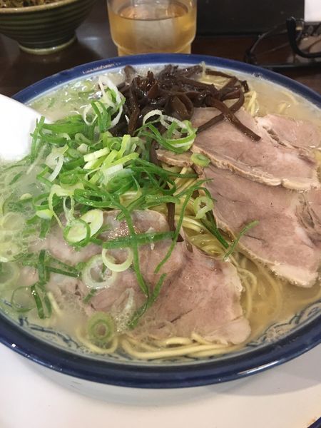 「Wラーメン」@博多ラーメン しばらく 祇園店の写真