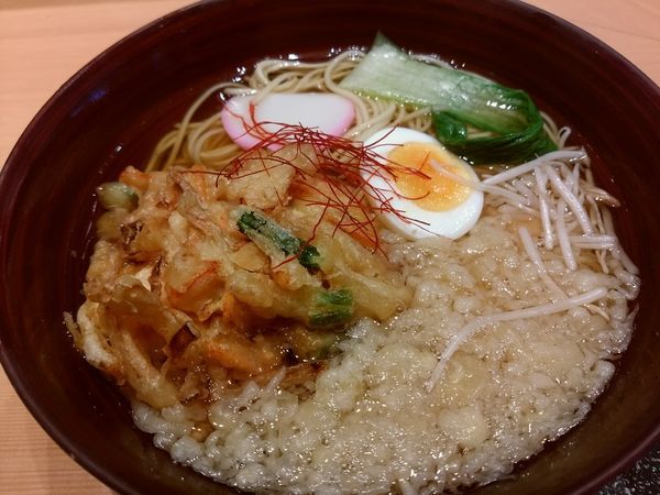 「新大阪そば野菜かき揚げ450円」@浪花そばの写真