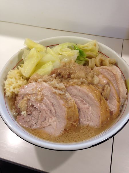「小ラーメン800円 豚券(2枚)150円」@ハイパーファットンの写真
