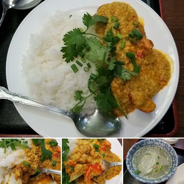 「鶏肉と卵のカレー炒め  900円」@ソンポーンの写真