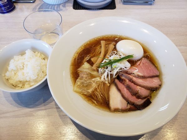 「特製　醤油　ライス」@宍道湖しじみ中華蕎麦 琥珀 東京本店の写真