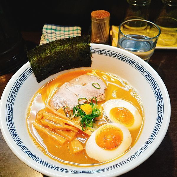 「味玉ラーメン」@らーめん はやしの写真