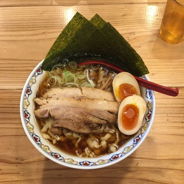 「特製醤油ラーメン 大盛り」@くじら食堂 nonowa東小金井店の写真