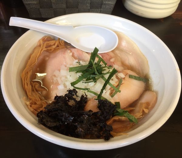 「にぼしらーめん＋トッピングチャーシュー」@濃麺 海月の写真