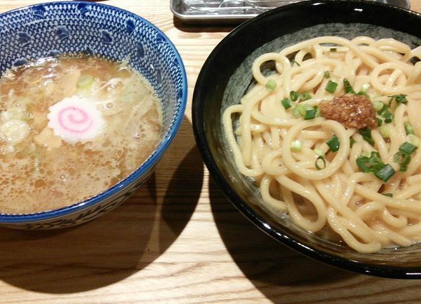「つけ麺並(和え麺　ニンニクボンバー)　７８０円」@つけ麺 はま紅葉の写真