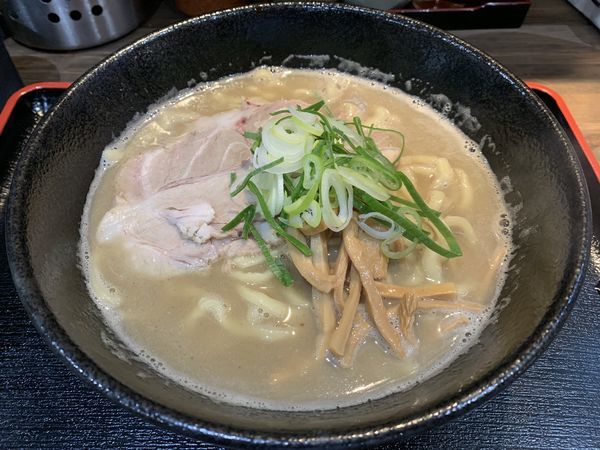 「ナショナルニボグラフィック  750円」@暗黒中華そば 雷電の写真