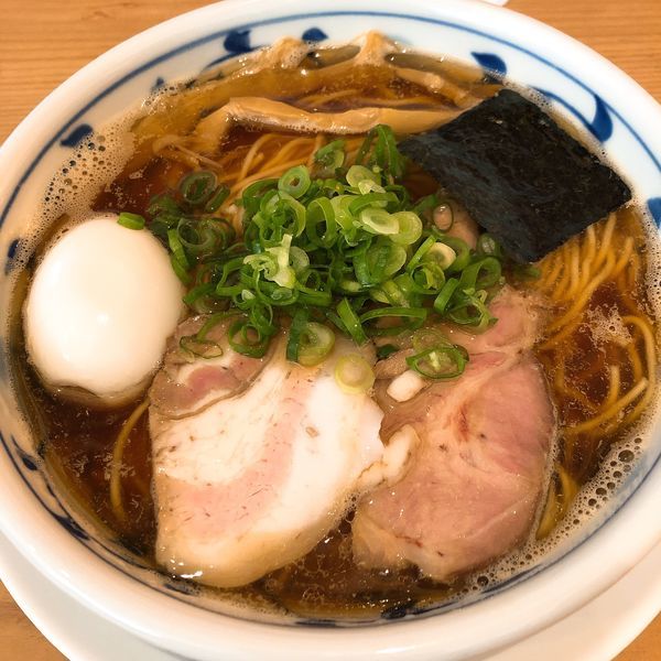 「瀬戸内醤油らーめん ¥850＋味玉 ¥120」@ねいろ屋の写真