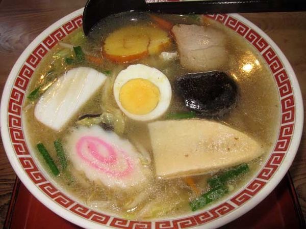 「五目中華ソバ　650円」@さかえやの写真