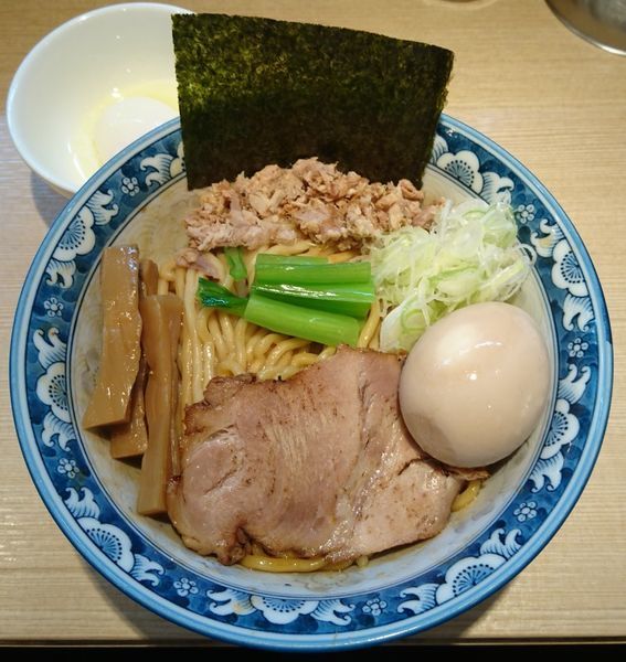 「3号油そば＋味玉＋ハートランド生」@ラーメン 雷鳥の写真