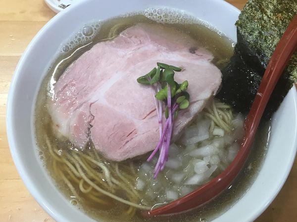 「黄金の100%煮干しラーメン」@めんや天夢の写真