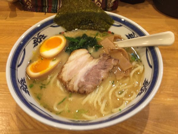 「らぁめん味玉付き」@麺座風水の写真