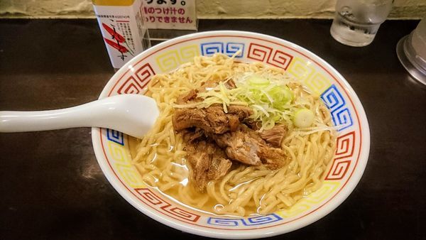 「【限定】トロトロ豚軟骨そば」@づゅる麺 池田の写真