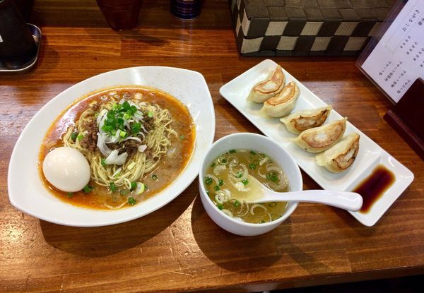 「汁なし坦々麺 with味玉 & 餃子」@塩らーめん 千茶屋の写真