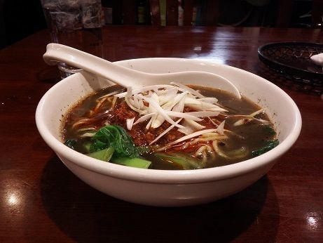 「黒ゴマ担々麺（四川芽寝菜入り黒酢風味）　ハーフ」@中国酒家 長江 溝の口店の写真
