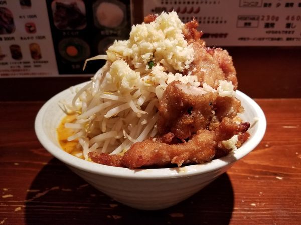 「味噌拉麺DX」@旨辛ラーメン表裏 高田馬場店の写真
