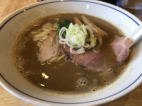 「濃厚中華そば」@麺や たけ田の写真