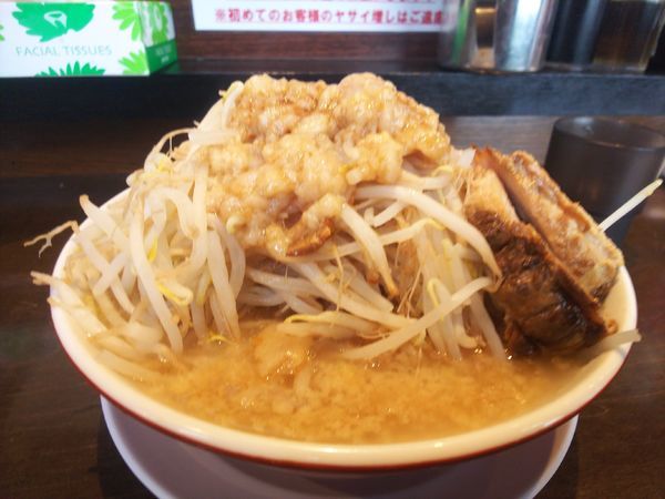 「ラーメン３００㌘野菜チョイマシ」@らーめん男盛の写真