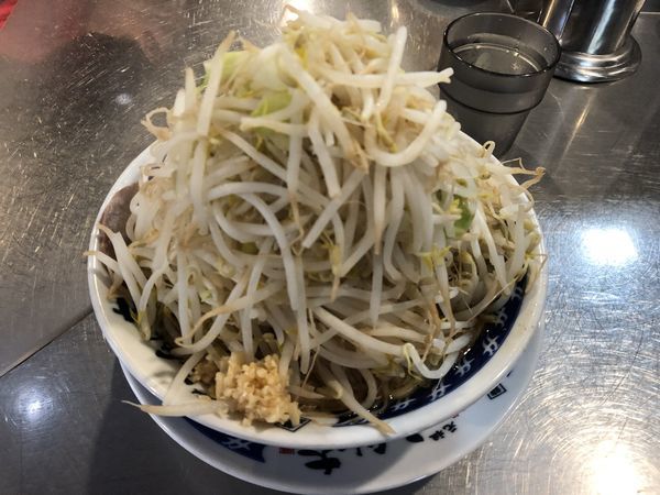 「塩らーめん 野菜マシ ニンニク少し」@ラーメン大 下高井戸店の写真
