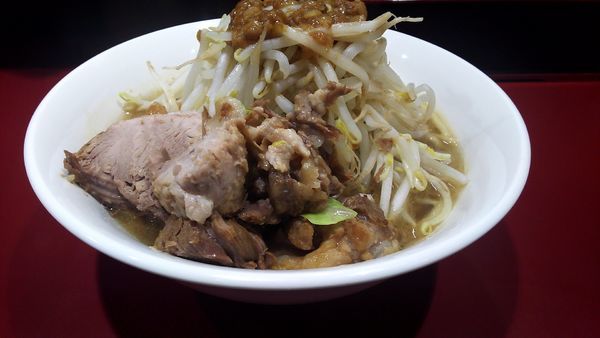 「小ラーメン(200g)」@立川マシマシ 国分寺店の写真