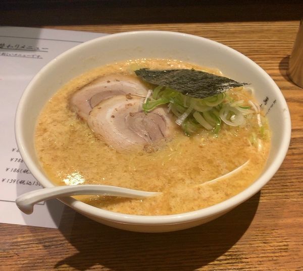 「玉子とじラーメン」@萬珍軒の写真