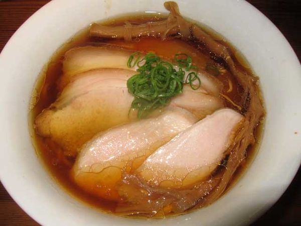 「チャーシュー醤油ラーメン　1,050円」@ラーメン屋 トイ・ボックスの写真