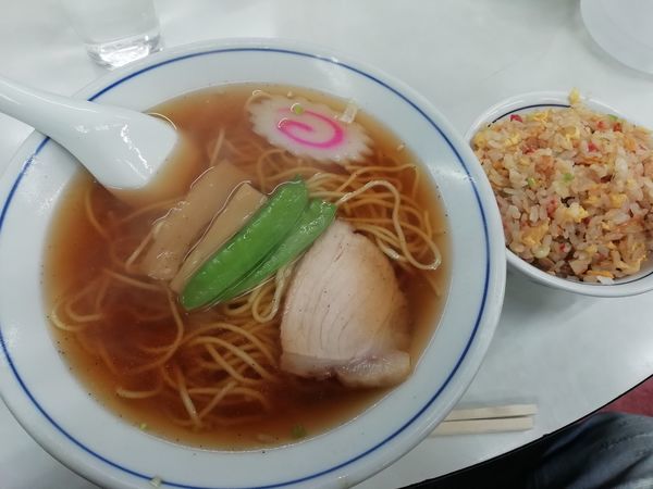 「ラーメン+半チャーハン」@中華料理タカノの写真
