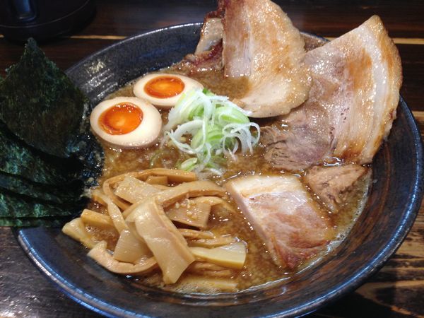 「全部のせ」@つけめん屋 赤羽京介の写真