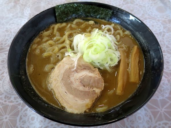 「濃厚らーめん【並】 ８００円」@らーめん にい村の写真