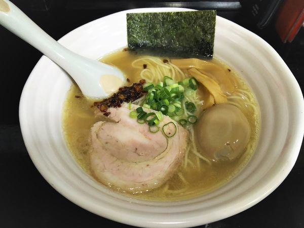 「味玉塩ら～麺￥810」@らーめん 麺の月の写真