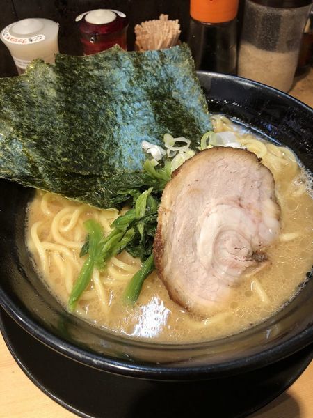 「豚骨醤油ラーメン」@麺乃蔵 中根家の写真