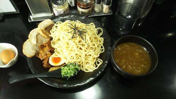 「特製つけ麺　チャーシュートッピング」@徳福 八幡店の写真