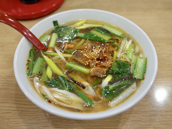 「アジキンラーメン しょうゆ…750円‬」@アジアンキングの写真