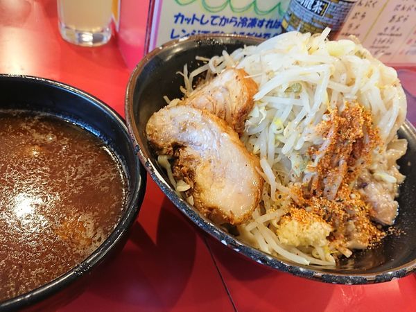 「辛いつけ麺300＋豚」@麺屋 桐龍の写真