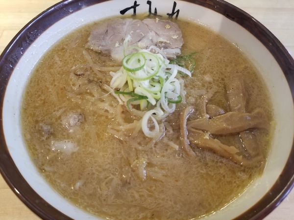 「味噌　大盛」@すみれ 横浜店の写真