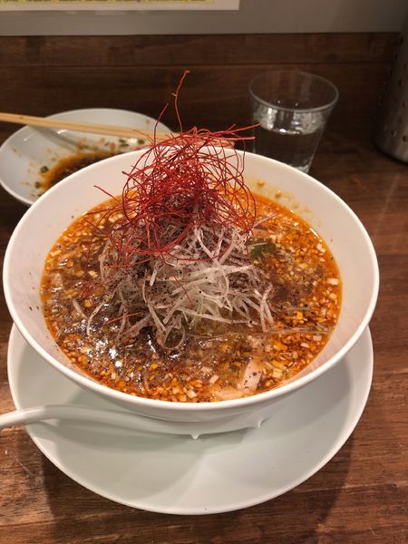 「酸辣麺　900円＋色々」@創作麺工房 鳴龍の写真