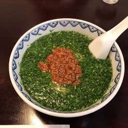 韮菜湯麺　1188円＋焼売
