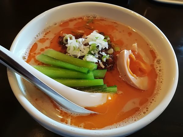 「5/18 太陽の担々麺大盛り950円」@隠れ家 kochiaの写真