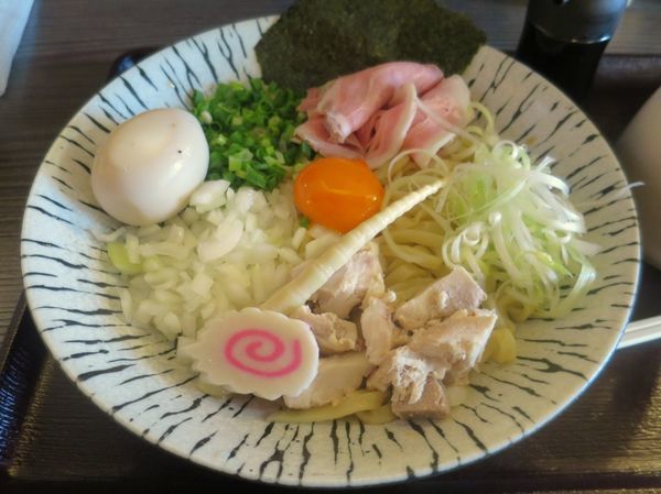 「濃厚玉子と比内地鶏の油そば ７８０円 ※冷やしversion」@麺匠えにしの写真