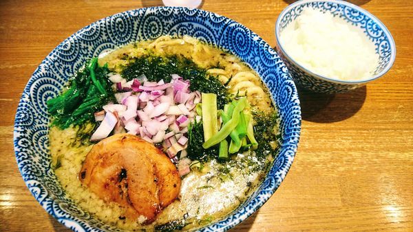 「【期間限定】背脂煮干そば+小ライス(サービス)」@麺恋処 爆龍の写真