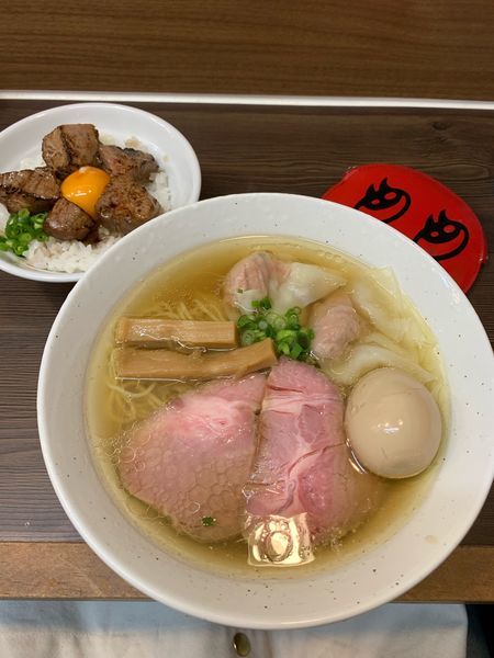 「特製塩中華そば」@中華そば さわの写真