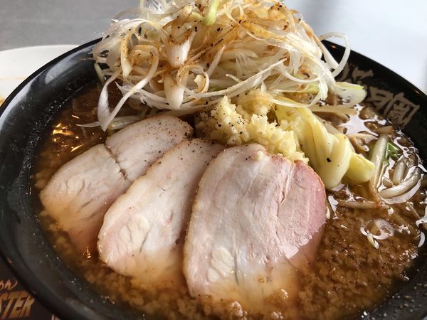 「ブラックモンスター+シャキネギ」@らあめん花月嵐 ひたちなか高場店の写真