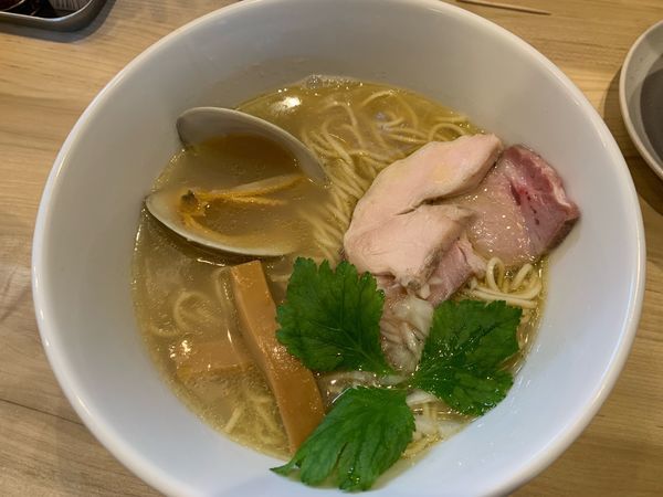 「イズムの塩らーめん850円」@麺堂イズムの写真