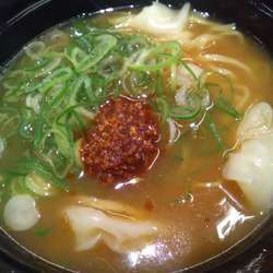 濃厚えび味噌ワンタンメン330円+税